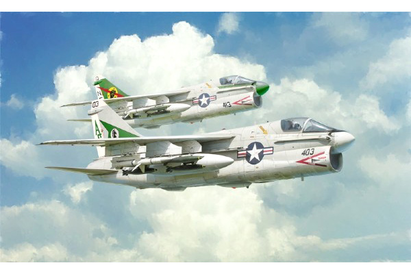 Byggmodell flygplan - A-7E Corsair II - 1:72 - IT