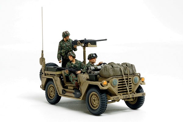 Byggmodell stridsfordon - M151A2 Grenada 1983 - 1:35 - Tamiya