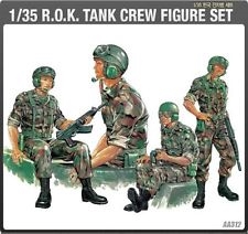 Byggmodell gubbar - Rok Tank Crew - 1:35 - Academy